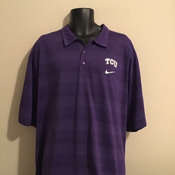 🔥Nike’s TCU,  size 4XL, see photos, pre-owned, chest 32, length =34, dry-fit - Picture 1 of 3